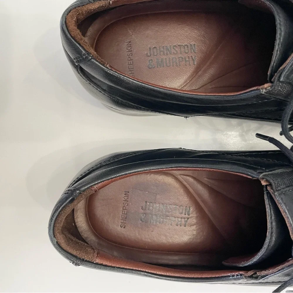 Johnston & Murphy Black Leather Bartlett Moc-Toe LaceUp Shoes, size 9.5